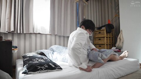 HUNTB-668 Do You Like Me That Much W A Cheeky Junior Female Employee Who Sleeps In Her Underwear When She...