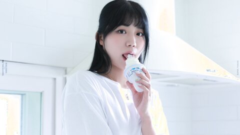 [SWEETBOX] Yui (유이) - SWTB Vol.18 CREAM (3)