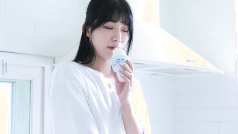 [SWEETBOX] Yui (유이) - SWTB Vol.18 CREAM (3)