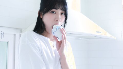 [SWEETBOX] Yui (유이) - SWTB Vol.18 CREAM (3)