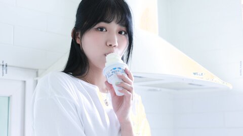 [SWEETBOX] Yui (유이) - SWTB Vol.18 CREAM (3)