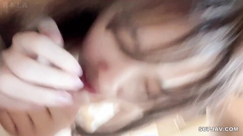 3145621 [face] Skinny and skinny girl 4: She has sex with her uncle for her boyfriend`s sake. She had a lot of cum inside while exposing her continuous cumming face.