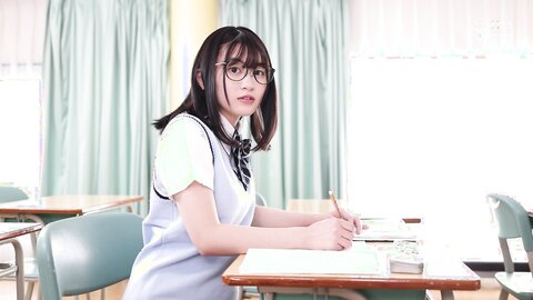 AKDL-244 The sober transfer student was a bitch that made a gingin with a no -hand blowjob with a gingin and...