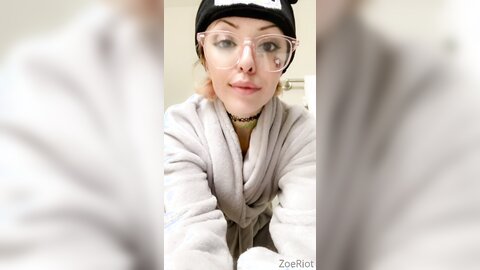 Zoe Riot 03 01 2023 2732281710 This Was Pre Bath П÷≤°