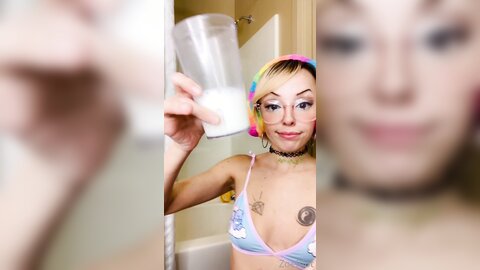 Zoe Riot 10 02 2023 2769403818 I Learned A New Trick П÷▓∙ Iб─≥Ve Been Wanting To Learn How To Swallow With My Mouth Open