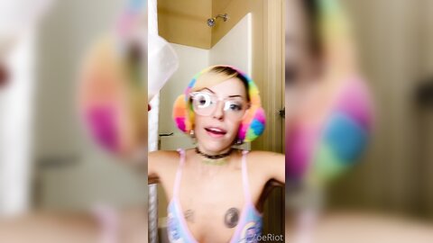 Zoe Riot 10 02 2023 2769403818 I Learned A New Trick П÷▓∙ Iб─≥Ve Been Wanting To Learn How To Swallow With My Mouth Open