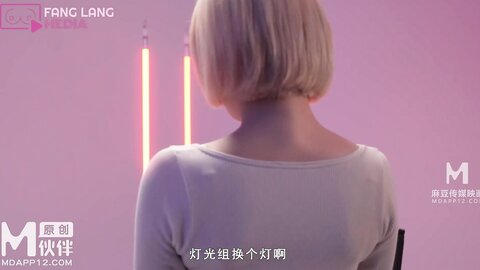 FX-0008痴汉导演胁迫奸淫巨乳助理