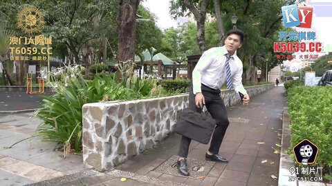 91KCM-148前凸后翘性感运动系女孩真耐操
