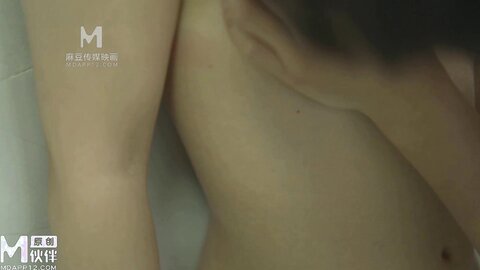 LY-032隔壁美人妻