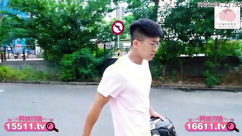 PMTC044同城约啪上的美女警官被操到叫爸爸