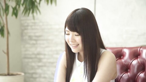 MXBD-220 [Uncensored] Rookie Kasumi Yui-classmate Active School Girls, 18-year-old Flying Debut!~ In HD (Blu-ray Disc)