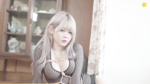 Zia (지아) - At Home