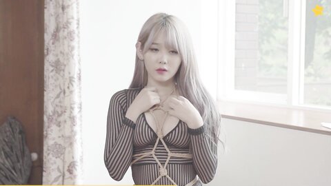 Zia (지아) - At Home