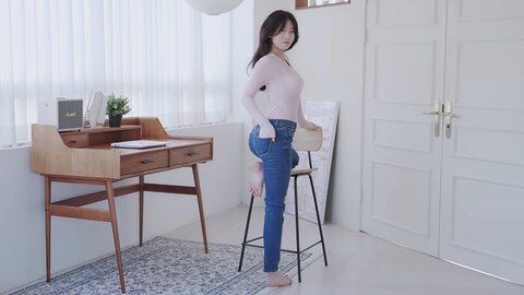 113 고화질 모델 서윤 몸매가 드러나는 청바지 여친룩 룩북 언더웨어 룩북 직캠. 후방주의 룩북 underwear Lookbook