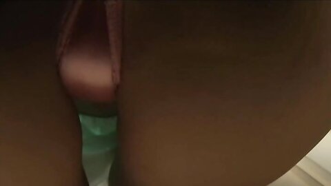 SM-125 There is an Amateur Non-Nude Erotica club; Miss Chika 21 years old receptionist