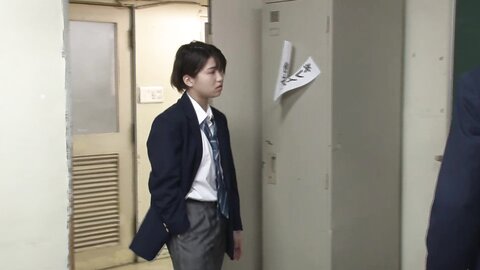 STARS-081 [Uncensored] Mahiro Yui A Boy&' Appearance Is Barked And Gangbanged ...