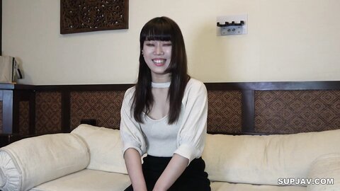 FC2PPV-3806306 Exclusive[無修正]**卒業したてハタチのみくちゃん。あまりにもSEXが気持ちよすぎて出会い系アプリでチンコを捜索。痙攣し続ける膣内へ敏感マンコに大量中出し