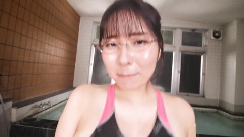 TSDS-42699 Natsuka Shio 夏佳しお – 同級生は隠れ巨乳の地味子ちゃん