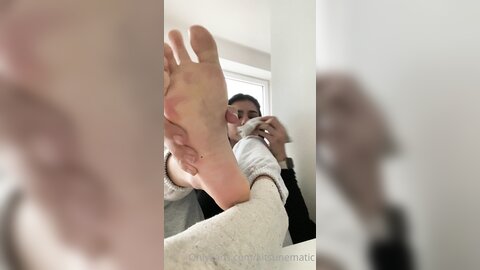 229124981 Taking My Stinky Socks Off 01 B5E86379 191B 46C4 816A Fd8A9A676874