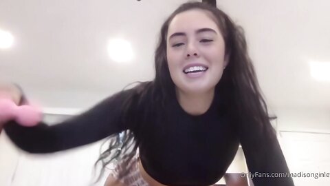 Madison Ginley Live  3