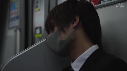 MOON-003 [Uncensored] The Final Kiss Train Kisses With A Beautiful Girl Over And Over Again In An Empty Car Alone With No...