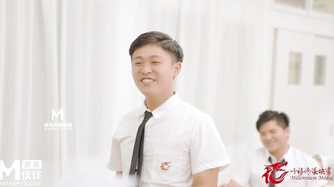 QX-004闷骚女教师被迫多人混战