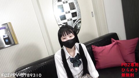 3789310 Premier tournage, parent de M (M, Moka), Suzu, 18 ans, bonnet G, poitrine généreuse, belle, beauté païenne, porno avec Nakadashi parce qu`elle est proche de ses règles (non censuré avec droit de regar...