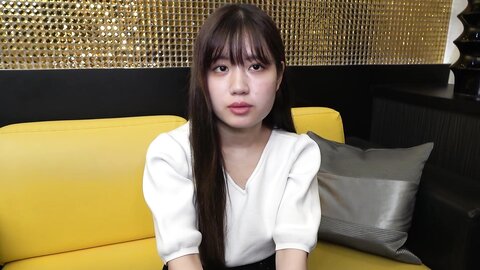 3879833-1 18\18 ans courant 섹. Kana-chan, une étudiante universitaire dans le rôle d`une étudiante universitaire, vient tout en convulsant avec beaucoup de voix féminines douces et en jouissant à l`intérieur.