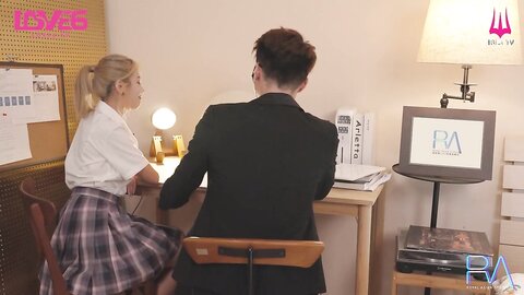 RAS-0342小隻馬求破處教師節報恩性服侍