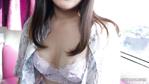 3879827 1500pts until 10\14 [virgin, countryside fatty] A young lady from a rural area who attends a university and is sexually inexperienced!