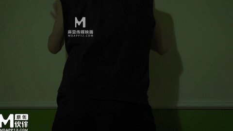 LY-036隔壁尿尿声让我欲罢不能