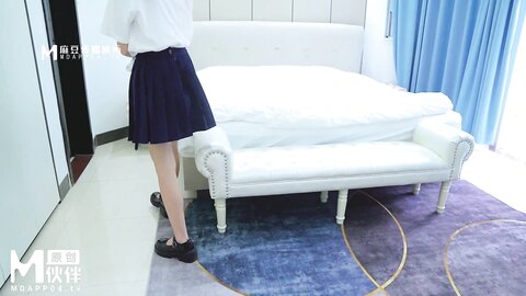 CZ-0007丰满的禁果