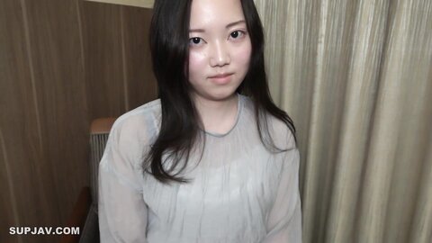FC2PPV-3913493 [大号泣！！]「この動画拡散しないでください」そう泣きながら訴える彼女。軟体バイリンガールの人生初のハメ撮りは中出しフィニッシュ！