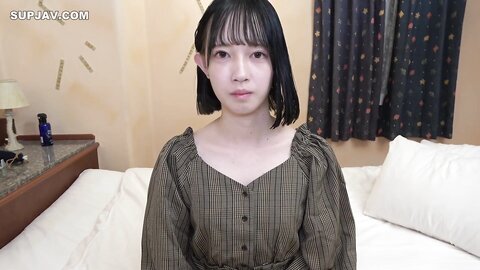 3929981 [2 œuvres] 18 ans, 153 cm.39 kg, présent . . Une jeune idole. Séance photo personnelle et ... . Sans autorisation. Jusqu`au sexe oral.