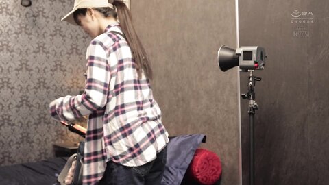 ROYD-145 If You're An AD At An AV Production Company, It&' Only Natural That You'll Become A Meat Urinal...