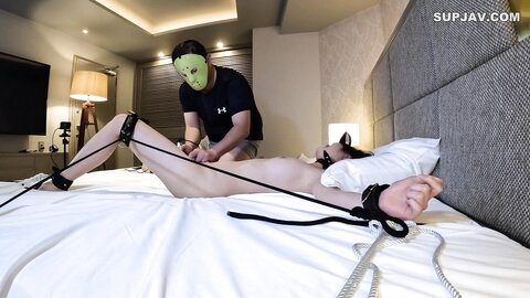 3947414 Yuki (19), 2nd time, filmed inside a beautiful** university student`s anus and continued to *** her with suckers and an electric gun, causing her to fade into unconsciousness.