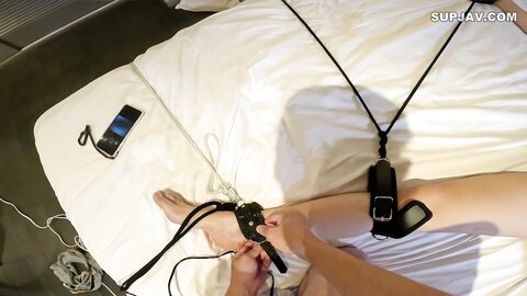 3947414 Yuki (19), 2nd time, filmed inside a beautiful** university student`s anus and continued to *** her with suckers and an electric gun, causing her to fade into unconsciousness.