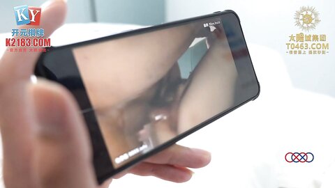 XKGA041垂涎已久的美女室友