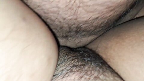 කමේ යන එකිට එකෙක් සෙට් වෙලා වැව ලගදි ගලේ තියන් කිම්බ පැලුවා Asian