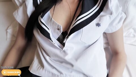 Akane 18Yearold Blackhaired Beautiful Girl Raw Vaginal Shot