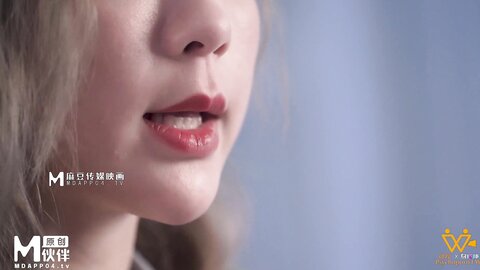 PH-121上班族小妹的女王时刻