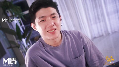 PH-121上班族小妹的女王时刻