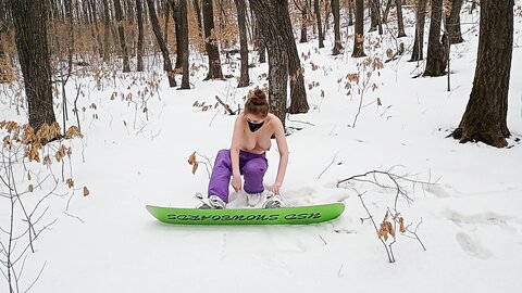 Onlyfans Com Julia Smith  Snowboard Girl Undress In The Woods And Try Nude Ride