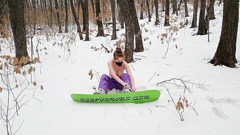 Onlyfans Com Julia Smith  Snowboard Girl Undress In The Woods And Try Nude Ride
