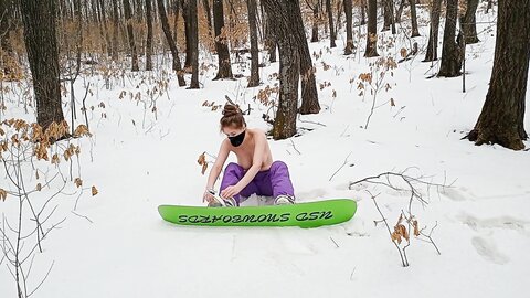 Onlyfans Com Julia Smith  Snowboard Girl Undress In The Woods And Try Nude Ride