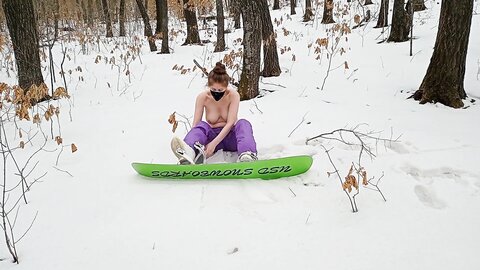 Onlyfans Com Julia Smith  Snowboard Girl Undress In The Woods And Try Nude Ride