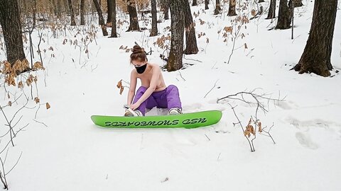 Onlyfans Com Julia Smith  Snowboard Girl Undress In The Woods And Try Nude Ride