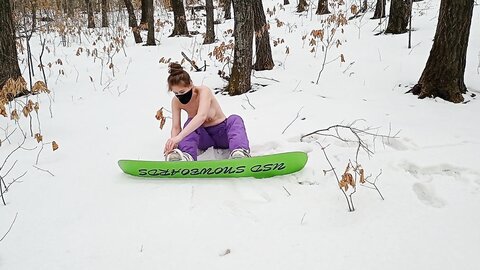 Onlyfans Com Julia Smith  Snowboard Girl Undress In The Woods And Try Nude Ride