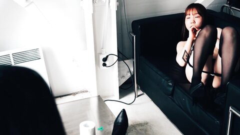 [Loozy] Botty Queen & Yeri - Office Master (4)
