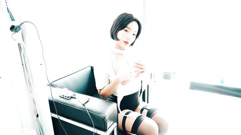 [Loozy] Botty Queen & Yeri - Office Master (3)